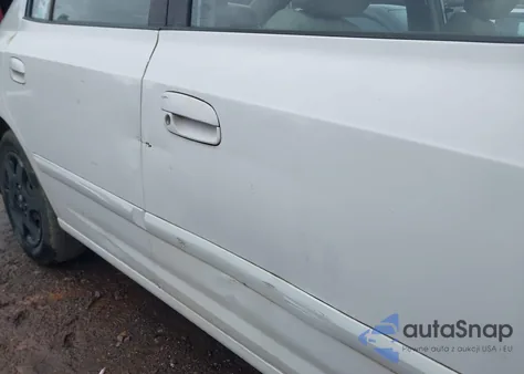 2001 Hyundai Elantra Gls z USA, uszkodzony, nr VIN KMHDN45D21U157878